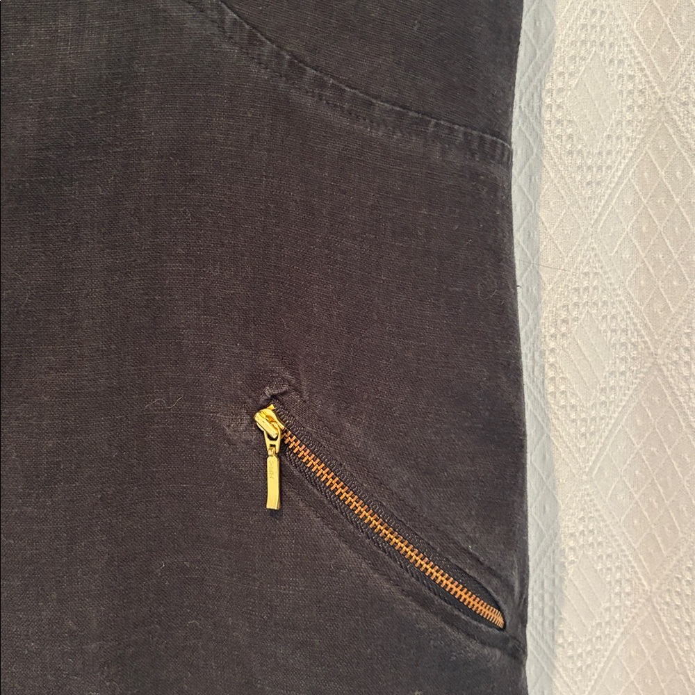 Black Linen Zip-Up Sleeveless Dress - Picture 4 of 7